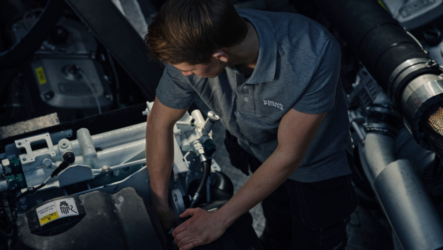 Maximizing Performance and Reliability: A Comprehensive Guide to Maintaining Your Volvo Penta Engine